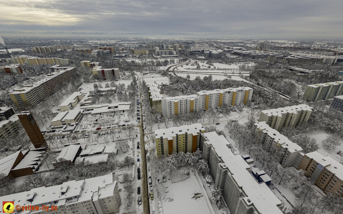 04.12.2021 - Karl-Marx-Ring und Marx-Zentrum in Neuperlach
